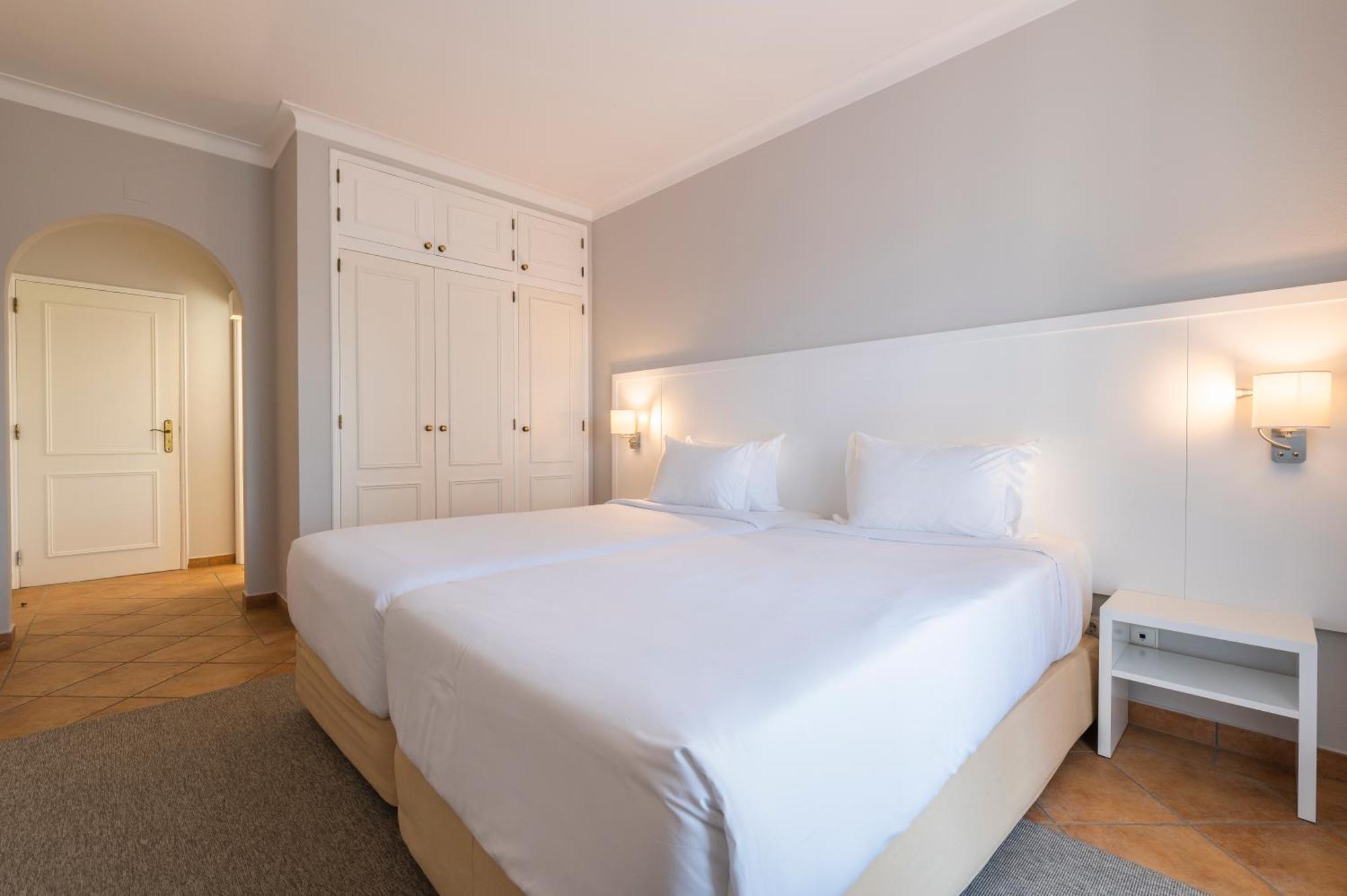 קארבואירו Vale D'El Rei Hotel & Villas חדר תמונה